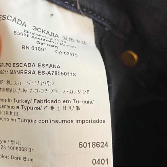 ESCADA Dark Wash Denim Skinny jeans Gold Hardware - Picture 7 of 7